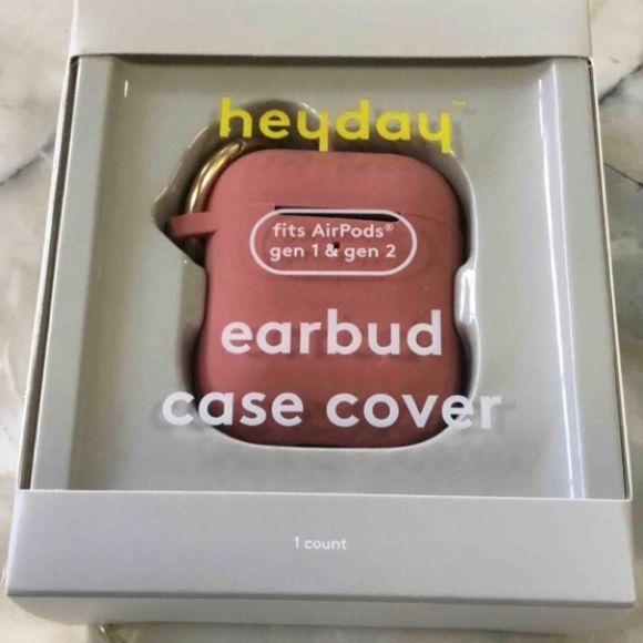 NWT. heyday Airpod Silicone Case with Clip - Dusty Coral - Picture 2 of 6